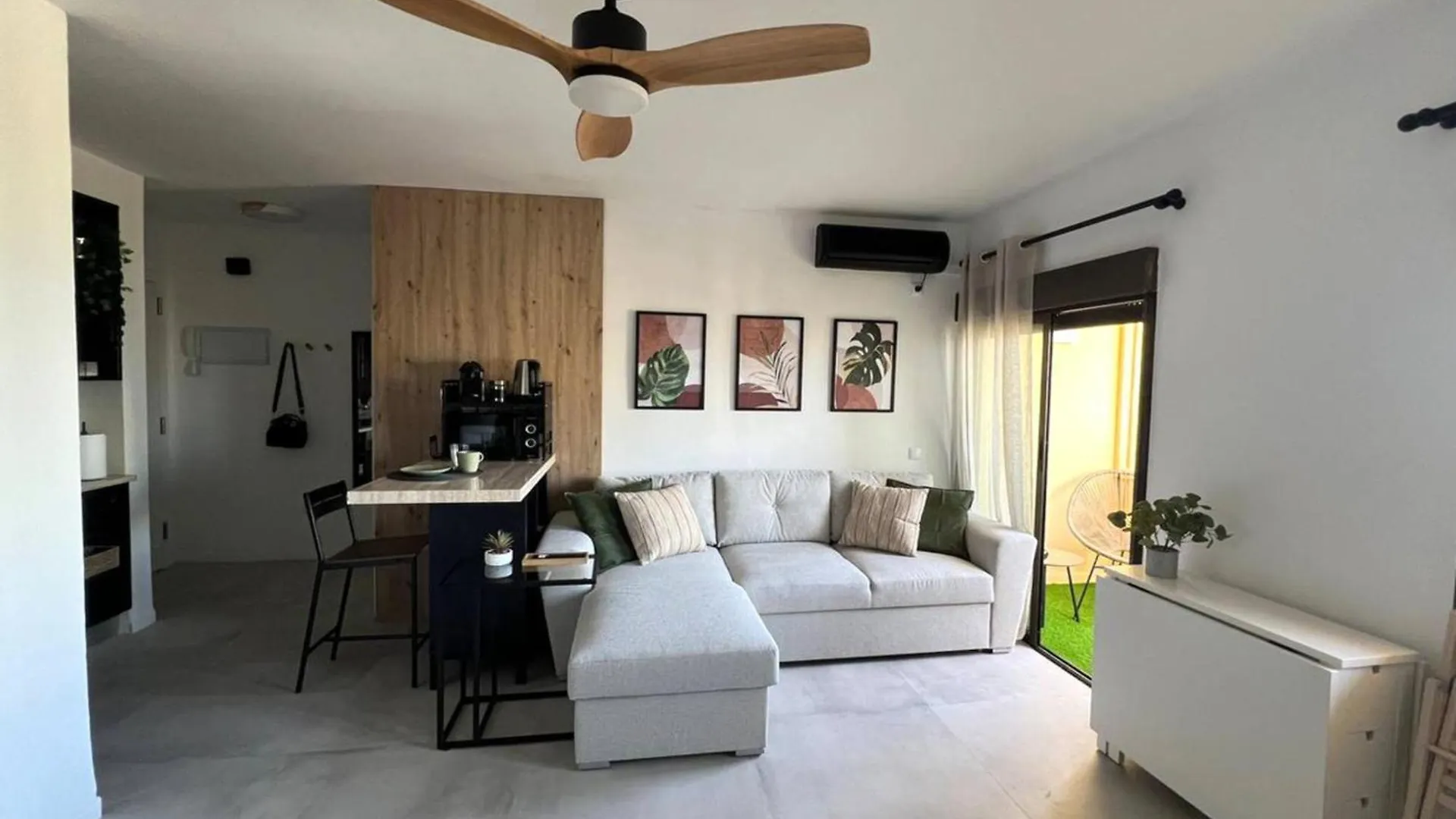 Brand New Beach Apartment Aguadulce