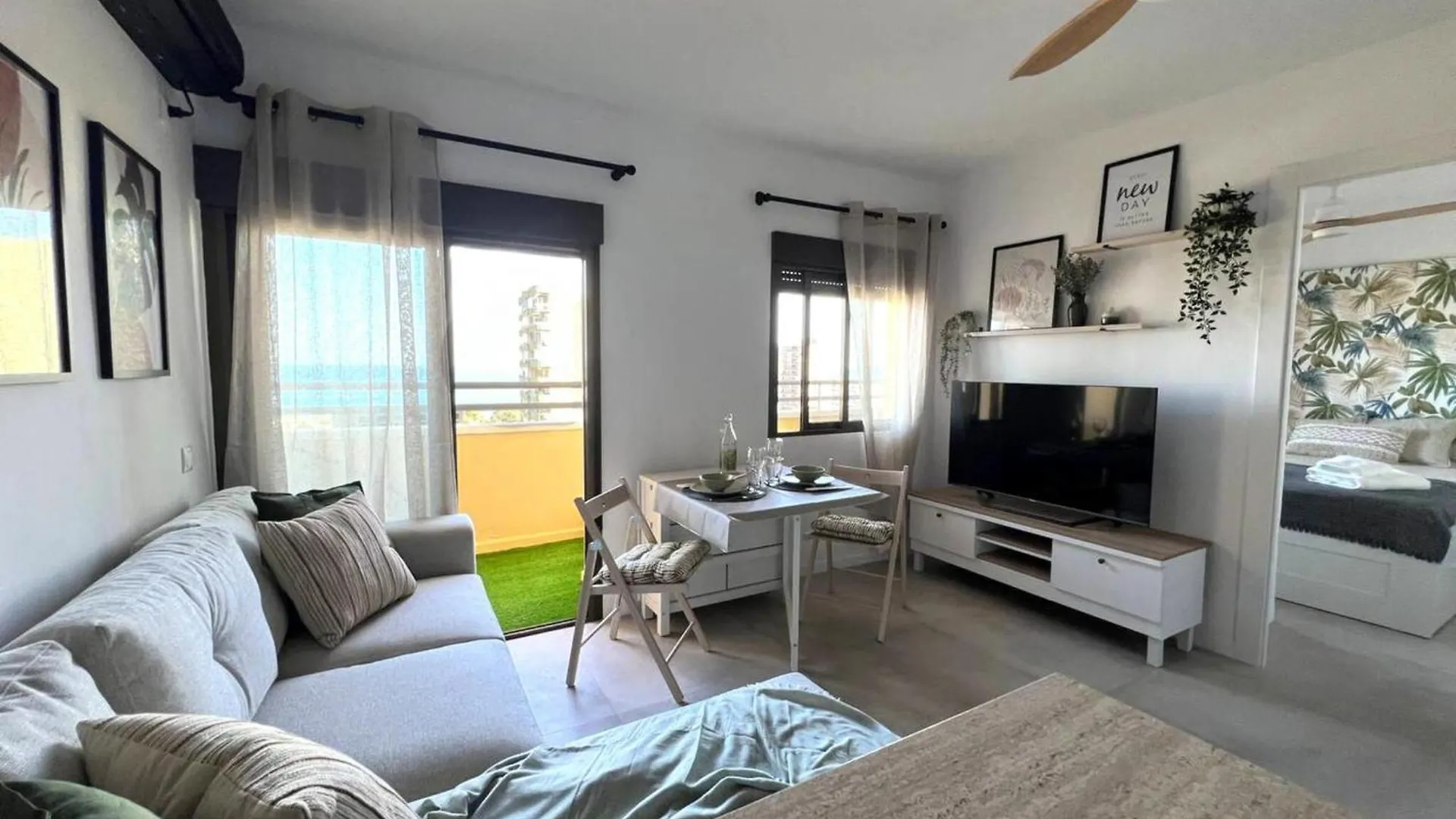 Brand New Beach Apartment Aguadulce